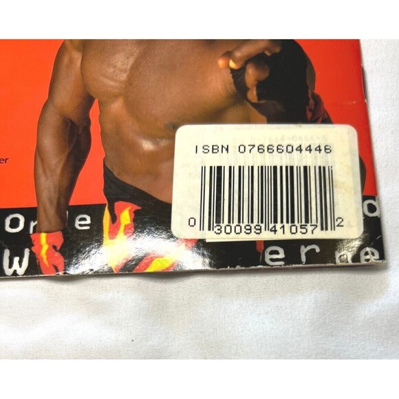 Mighty Match Ups WCW World Championship Wrestling Paperback Book 1999 Hulk Hogan - Picture 3 of 5